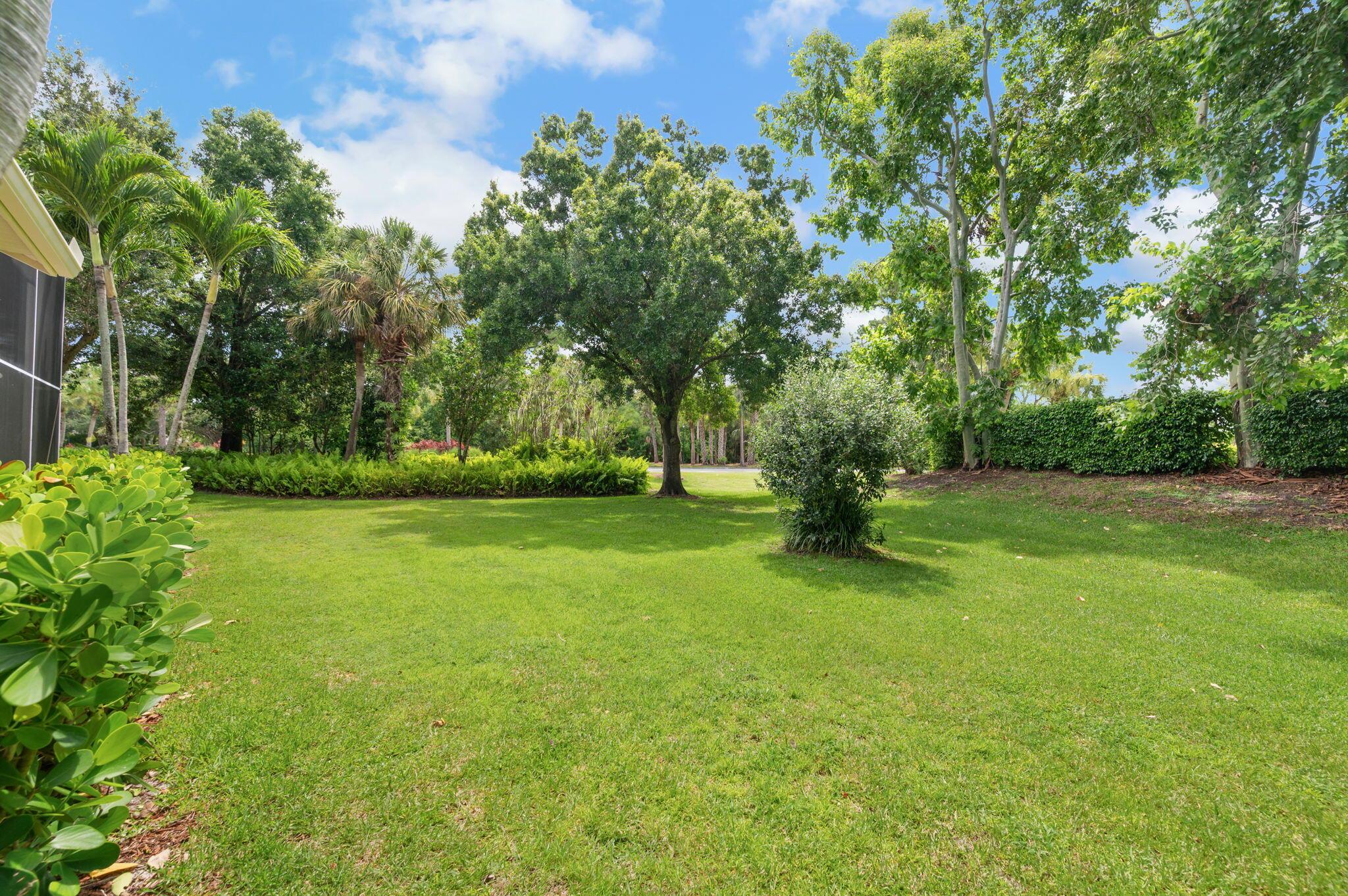 COUNTRY CLUB ESTATES PARC - Residential