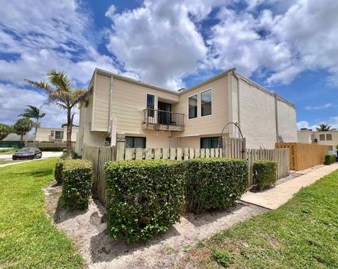 11987 Shakerwood Circle Wellington FL 33414