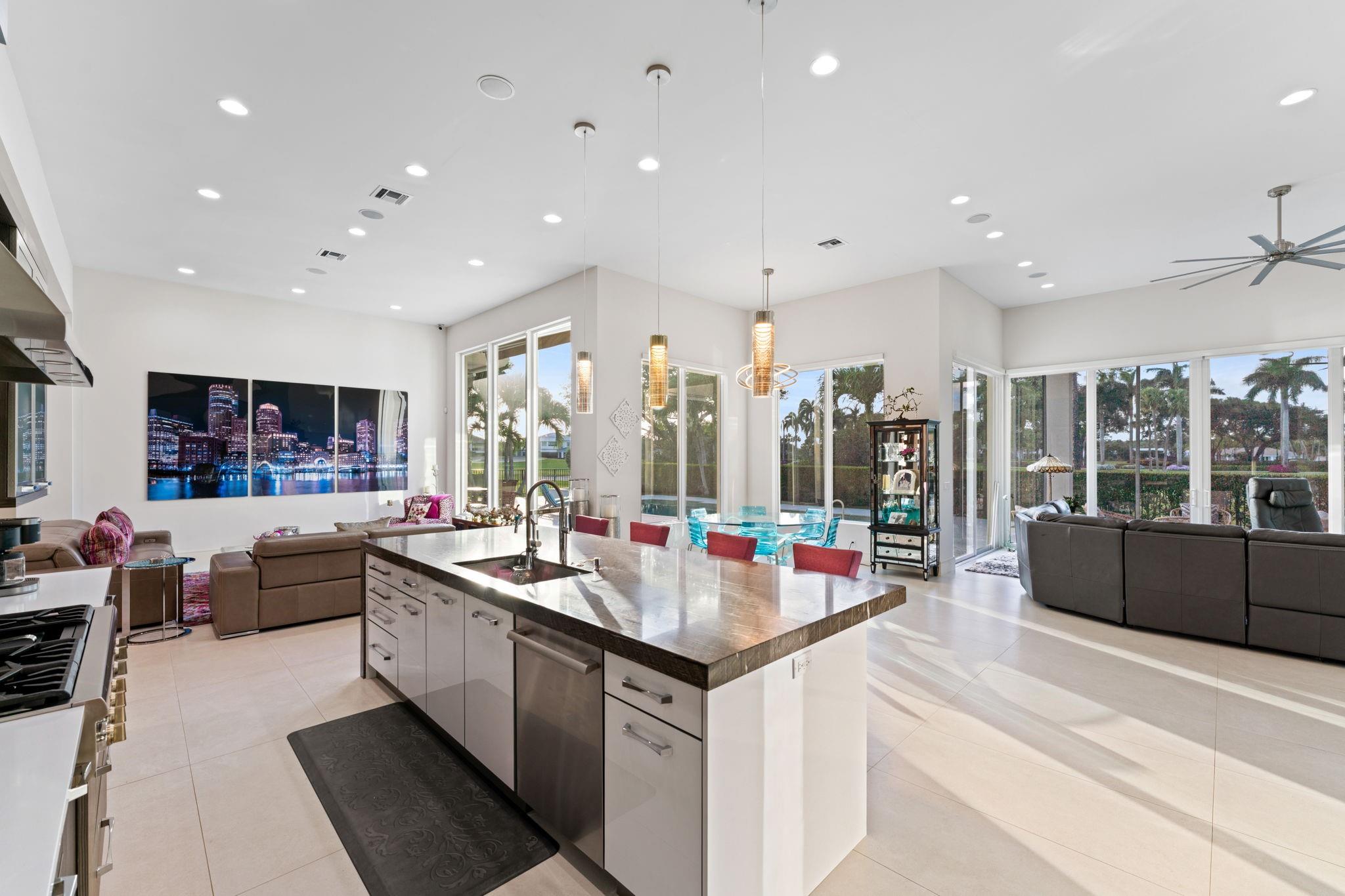 4689 Tree Fern Dr