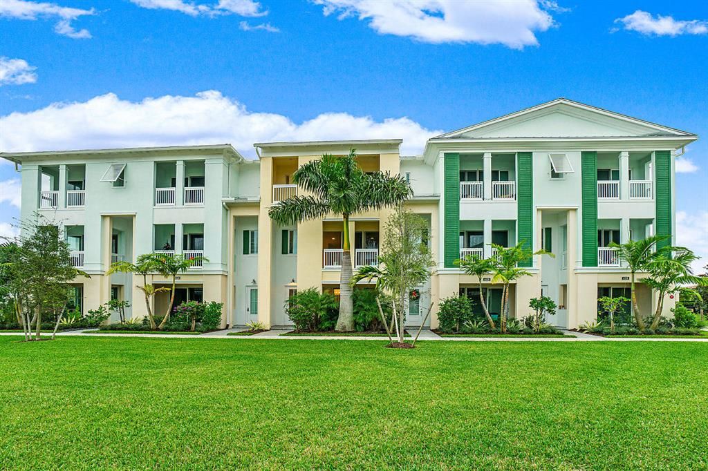 Photo of 4122 Faraday Way, Palm Beach Gardens, FL 33418 (MLS # R10750525)