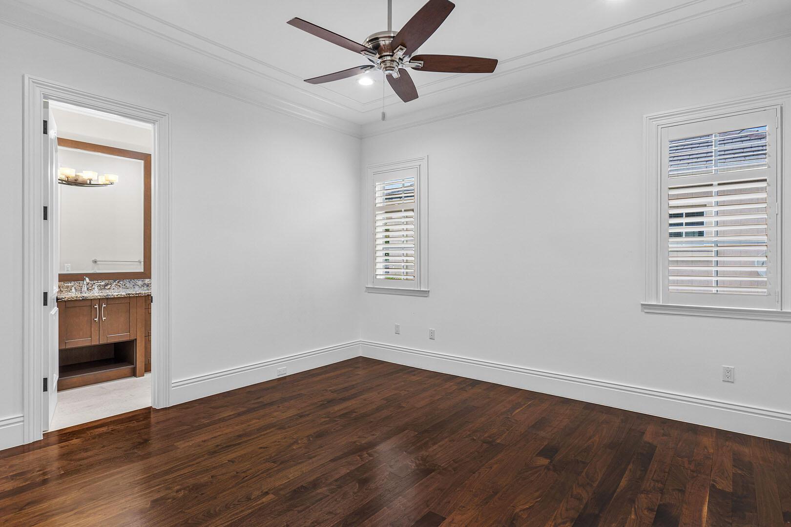 ROYAL PALM YACHT & COUNTR - Residential