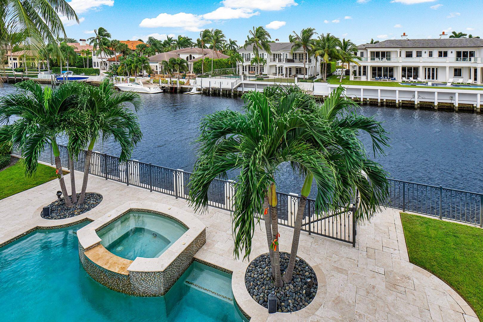 ROYAL PALM YACHT & COUNTR - Residential