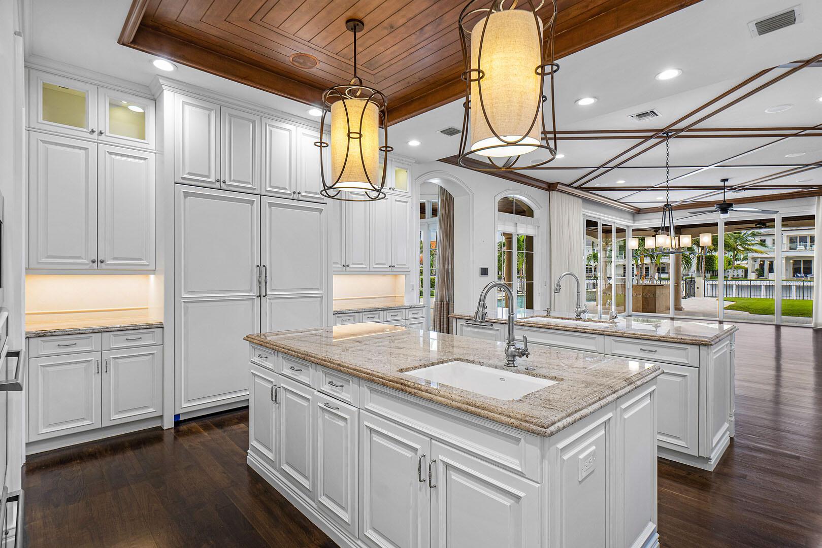 ROYAL PALM YACHT & COUNTR - Residential