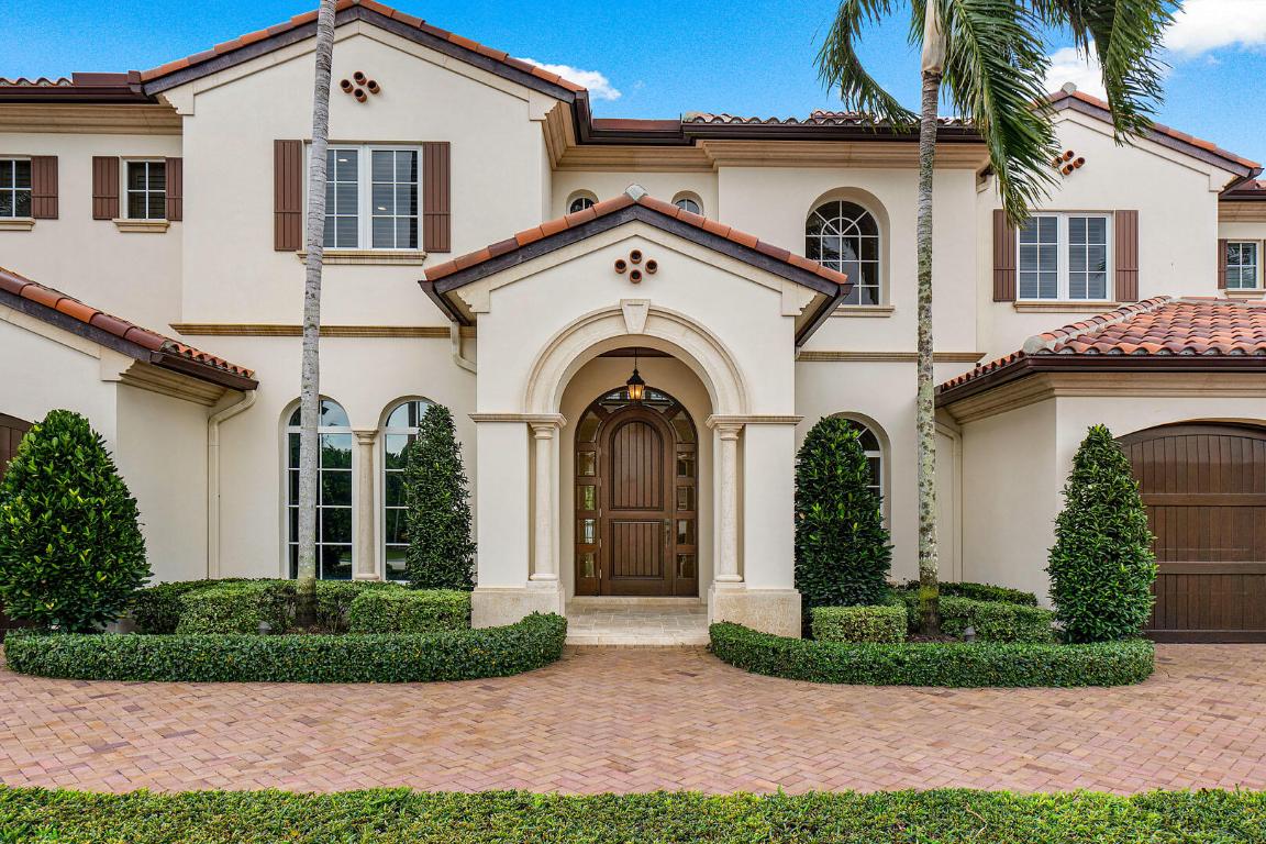 ROYAL PALM YACHT & COUNTRY CLUB - Residential