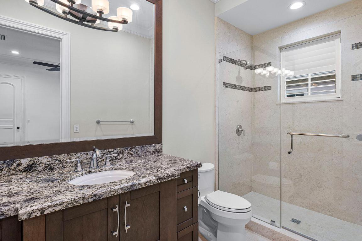 ROYAL PALM YACHT & COUNTRY CLUB - Residential