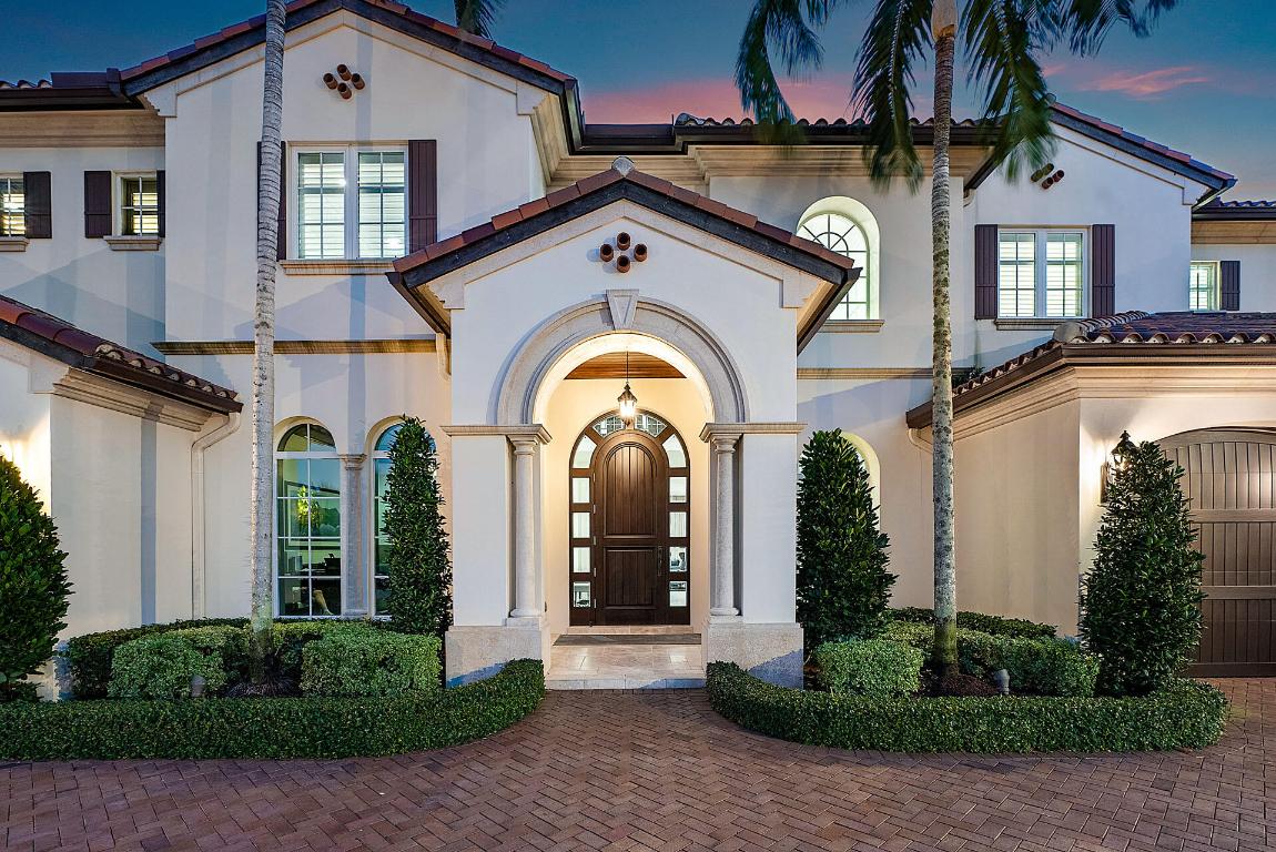 ROYAL PALM YACHT & COUNTRY CLUB - Residential