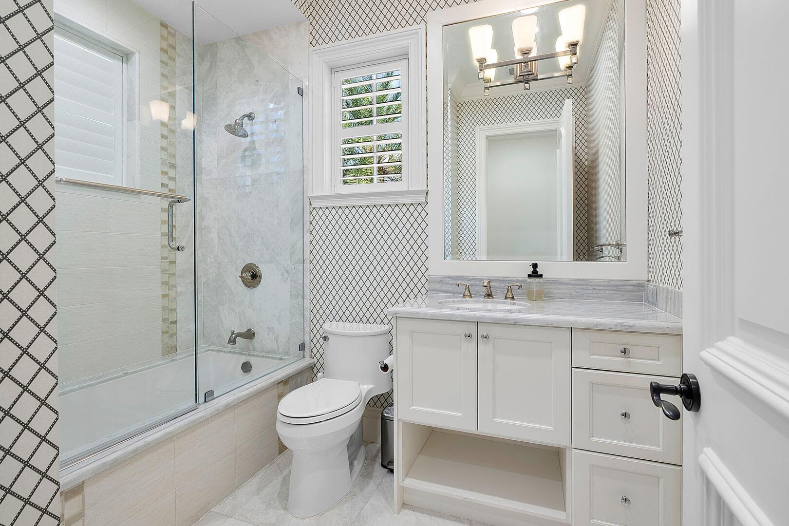 ROYAL PALM YACHT & COUNTR - Residential