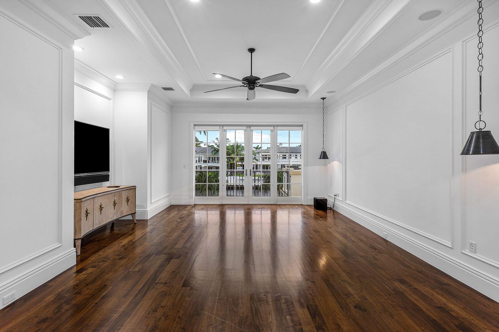 ROYAL PALM YACHT & COUNTR - Residential