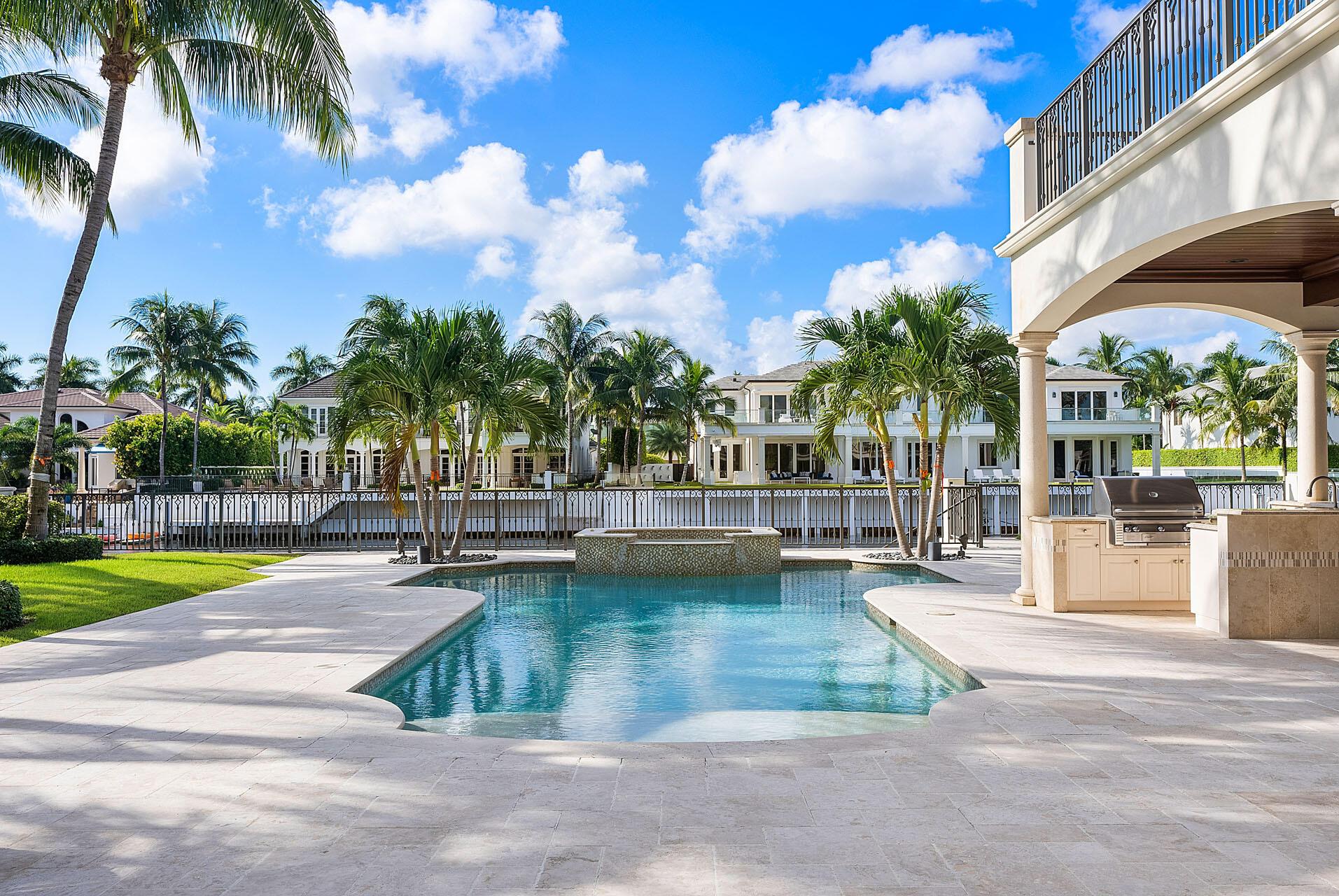 ROYAL PALM YACHT & COUNTR - Residential