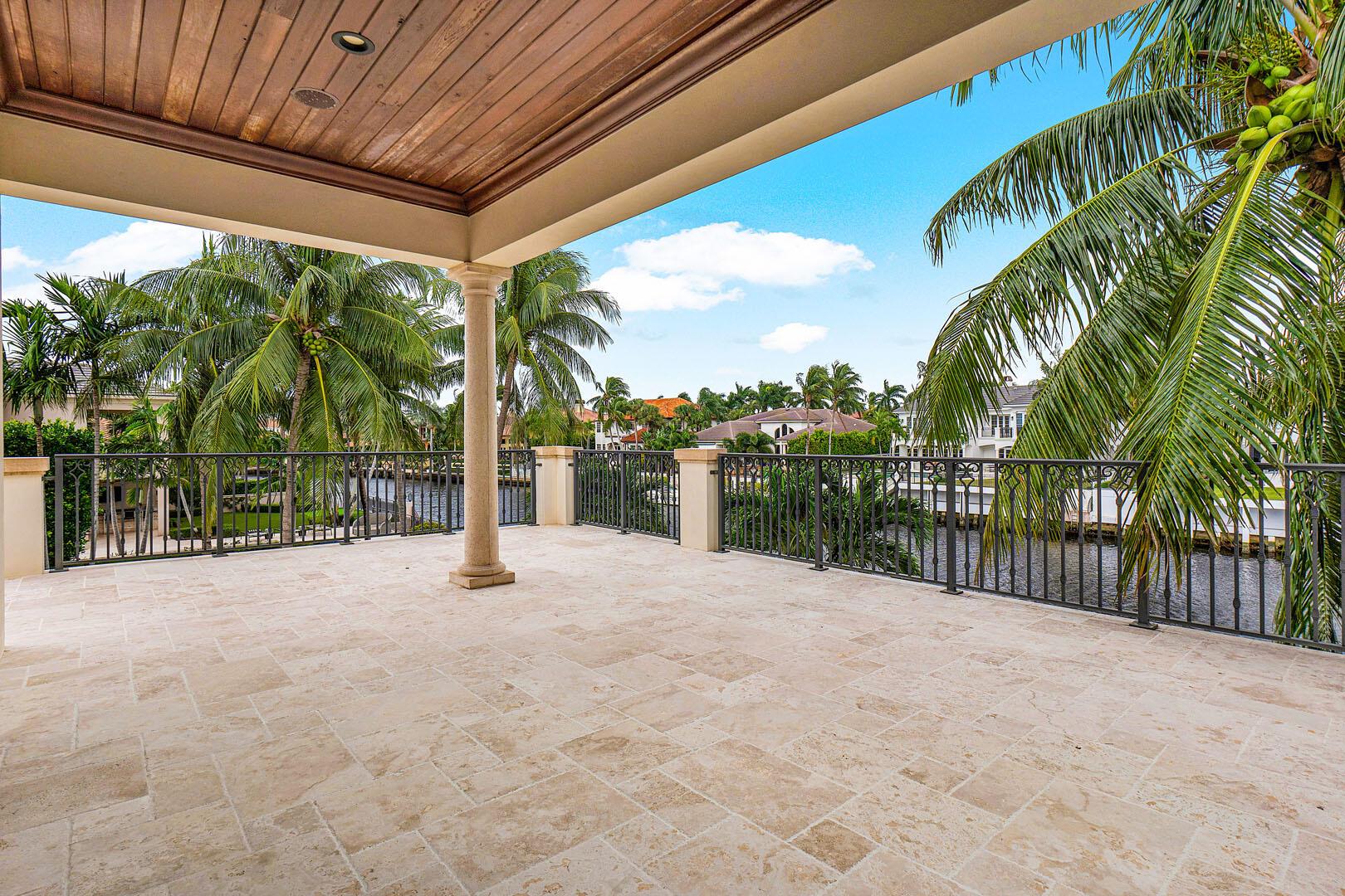 ROYAL PALM YACHT & COUNTR - Residential