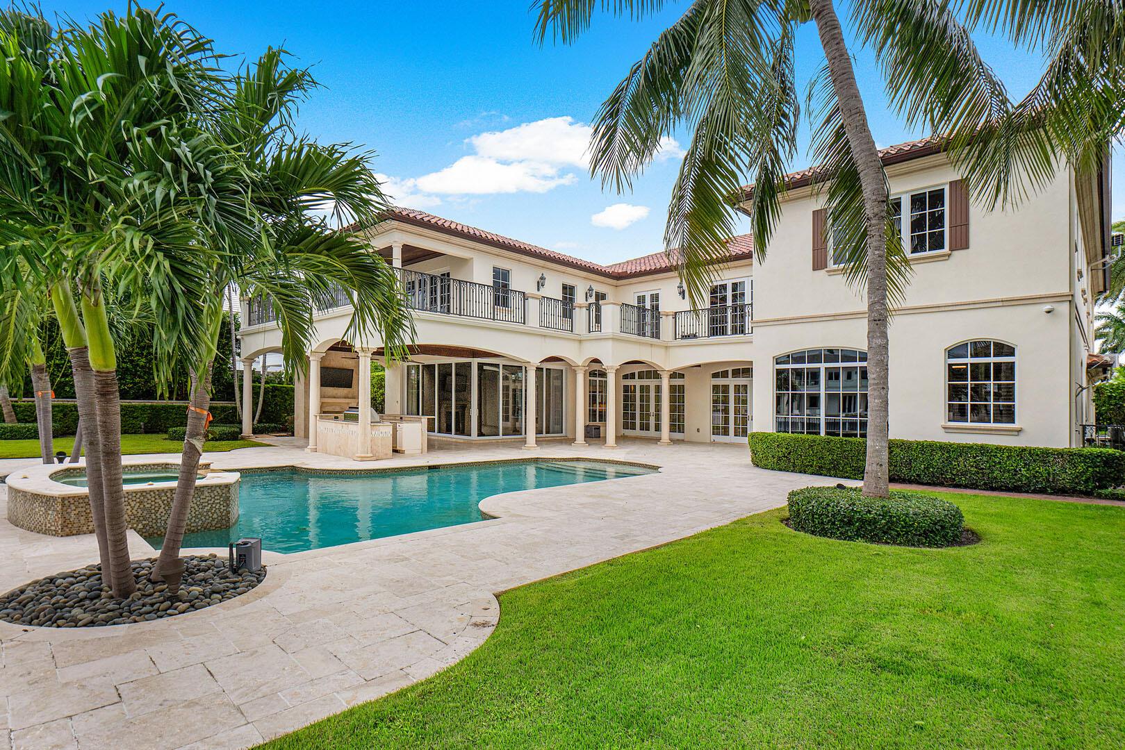 ROYAL PALM YACHT & COUNTR - Residential