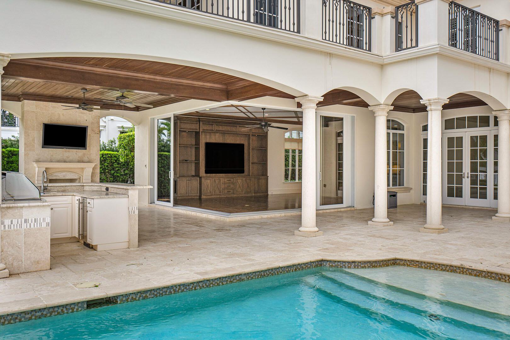 ROYAL PALM YACHT & COUNTR - Residential