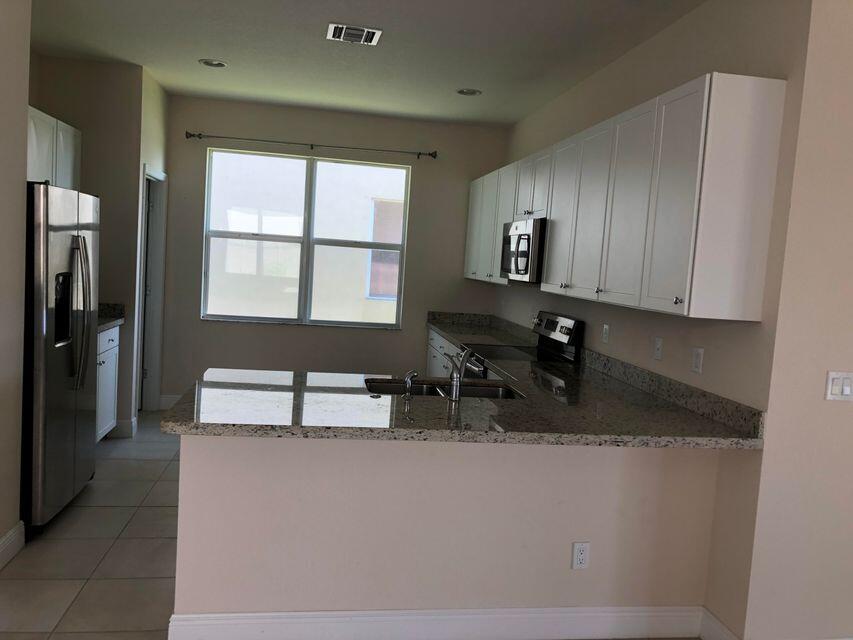 VIZCAYA FALLS PLAT 3 - Residential