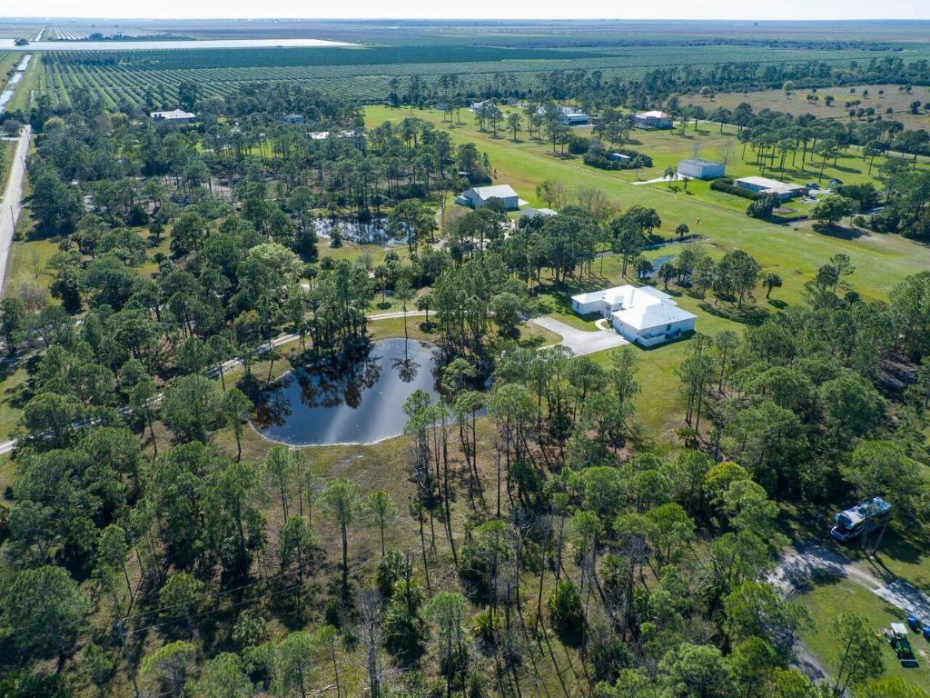 FLY IN RANCHES SUB - Residential