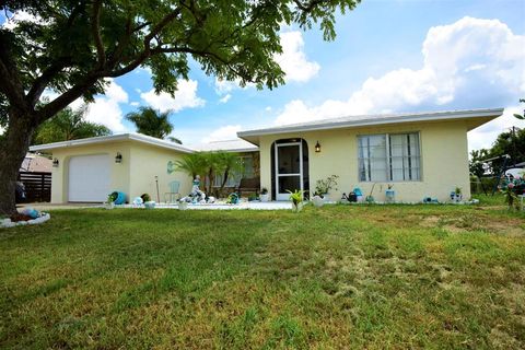 Featured picture for the property R10722805