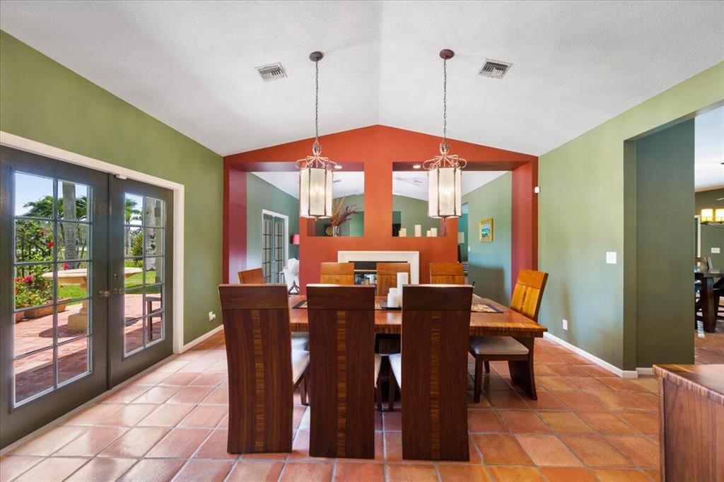 PALM BEACH POINT - Residential