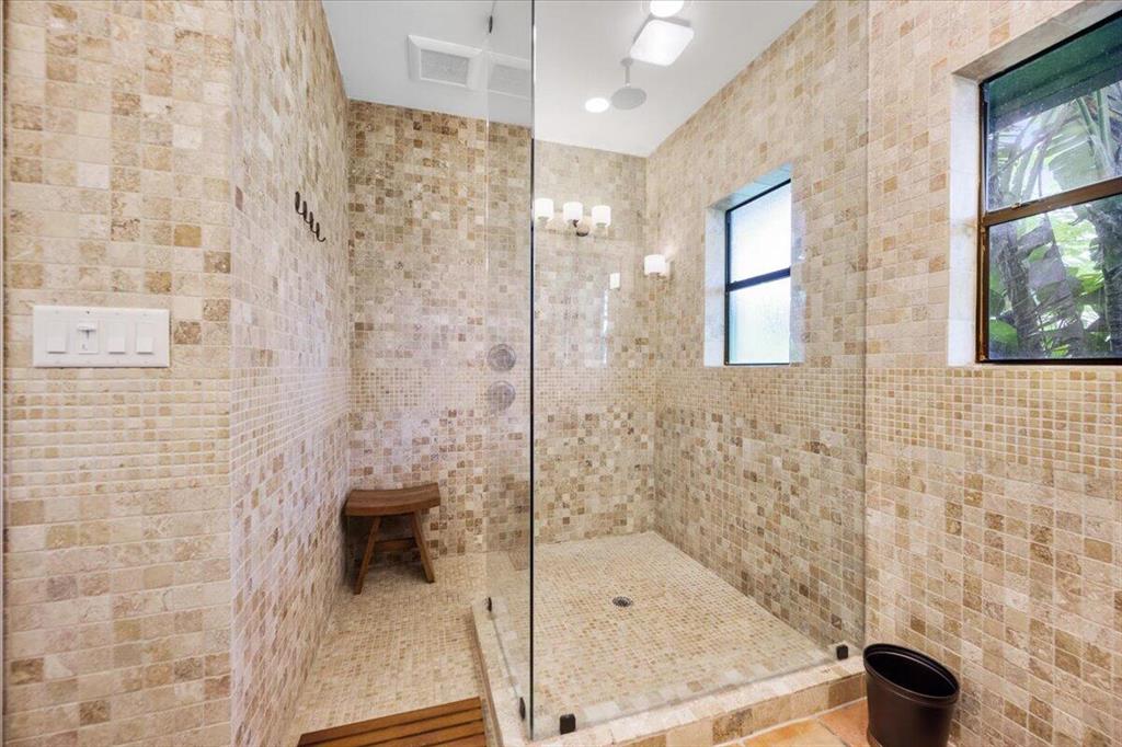 PALM BEACH POINT - Residential