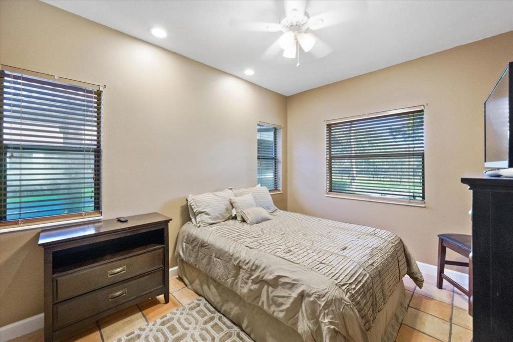 PALM BEACH POINT - Residential