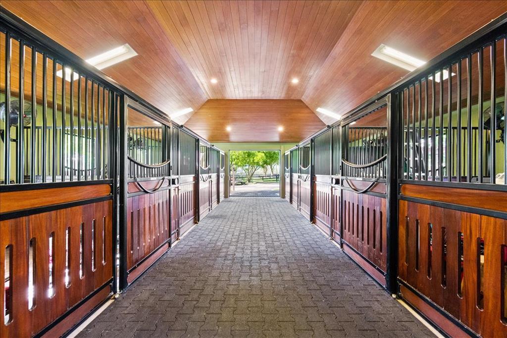 PALM BEACH POINT - Residential