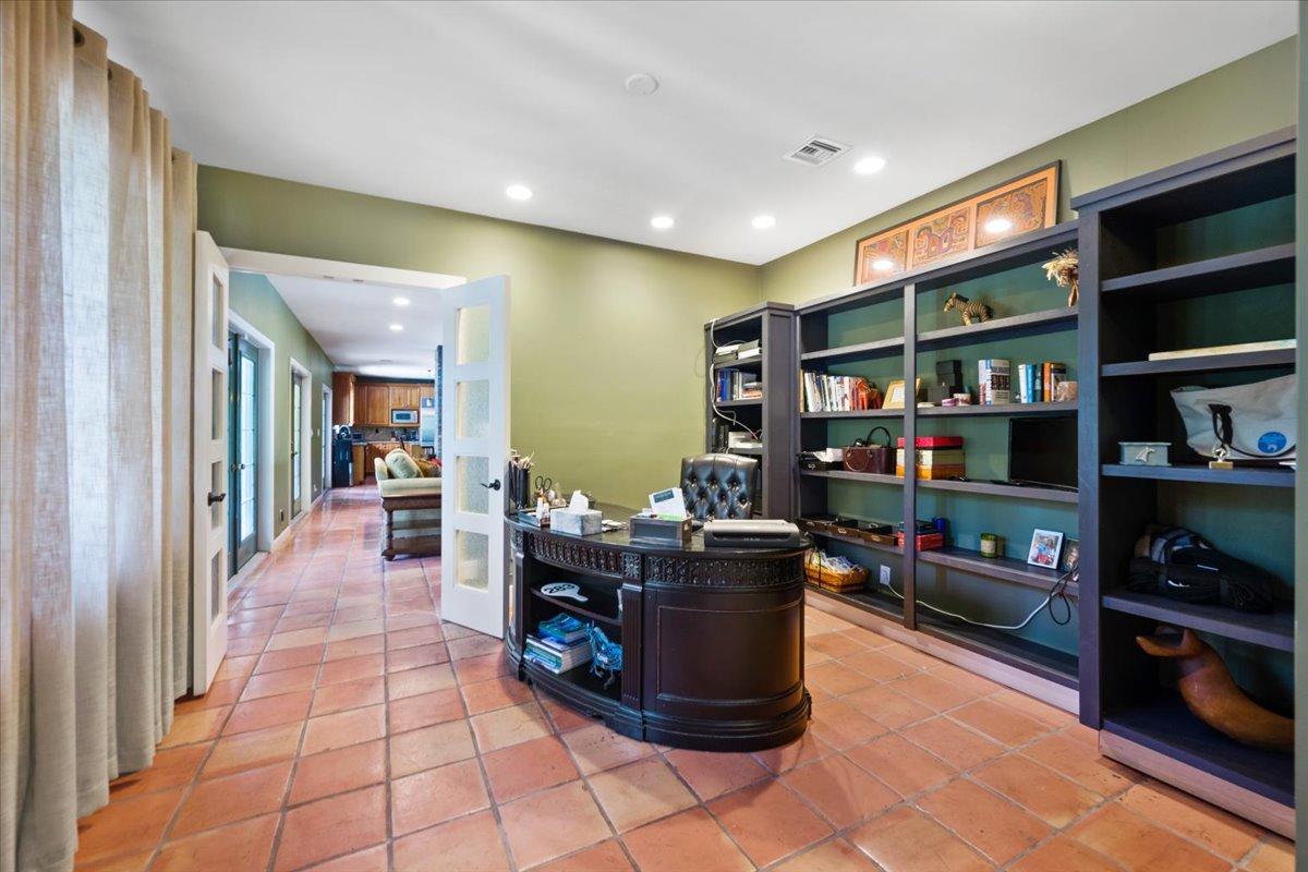 PALM BEACH POINT - Residential