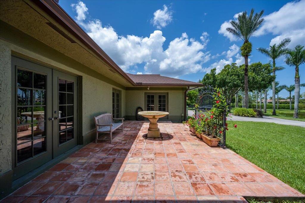 PALM BEACH POINT - Residential