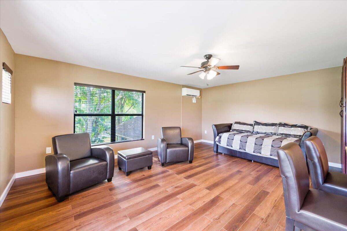 PALM BEACH POINT - Residential