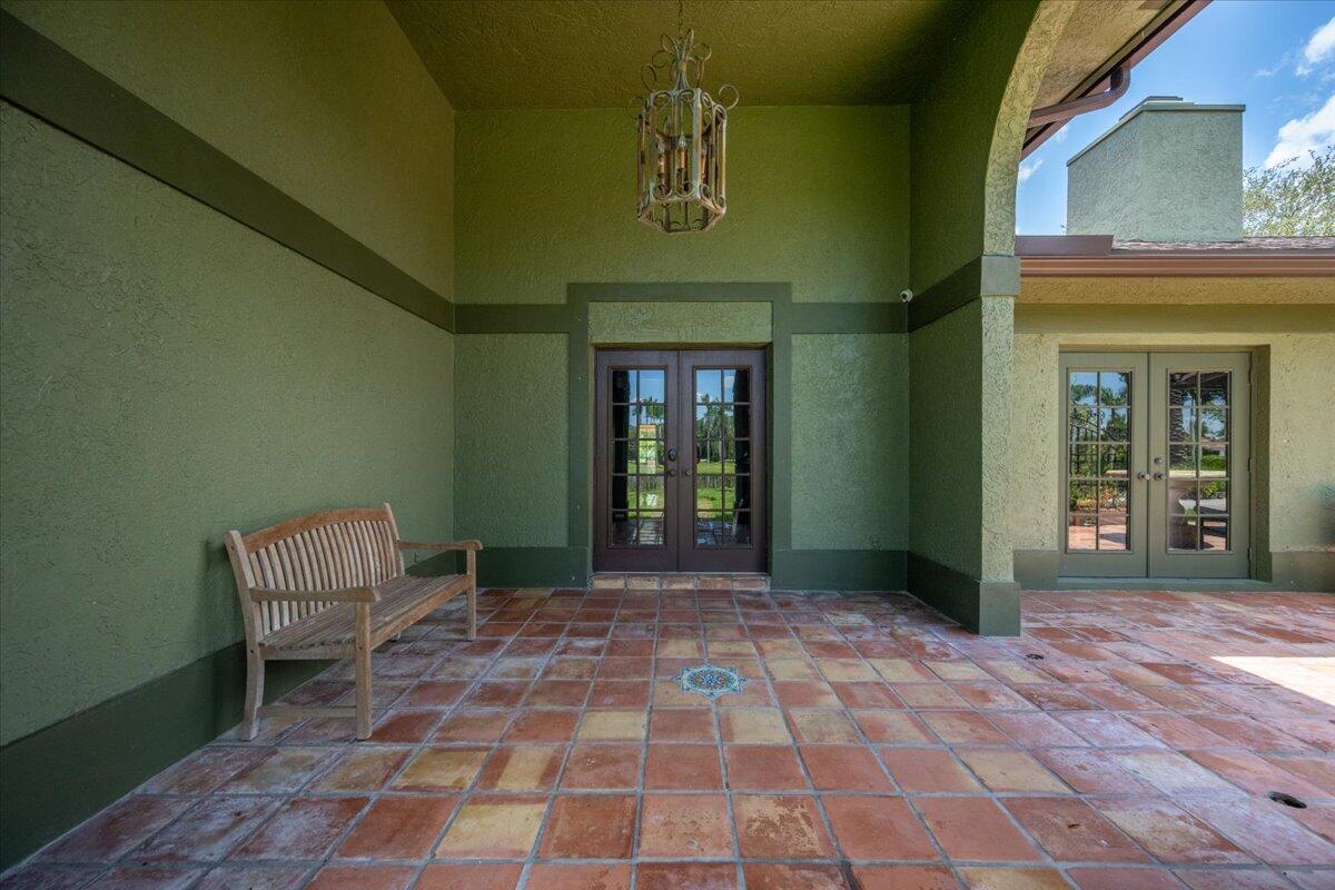 PALM BEACH POINT - Residential