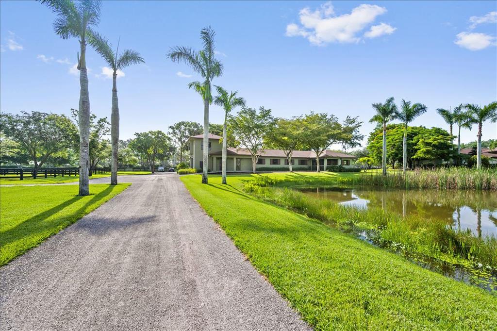 PALM BEACH POINT - Residential