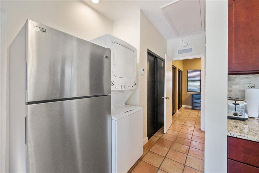 PALM BEACH POINT - Residential