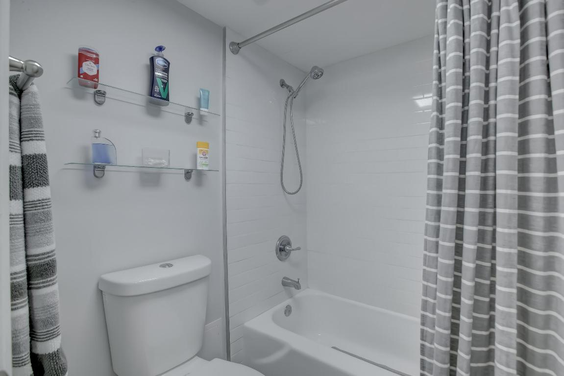 ARLEN HOUSE WEST CONDO - Residential