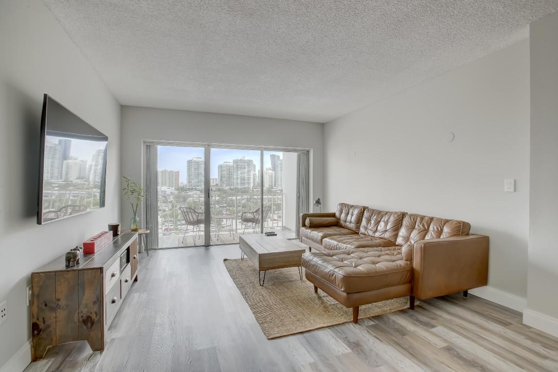 ARLEN HOUSE WEST CONDO - Residential