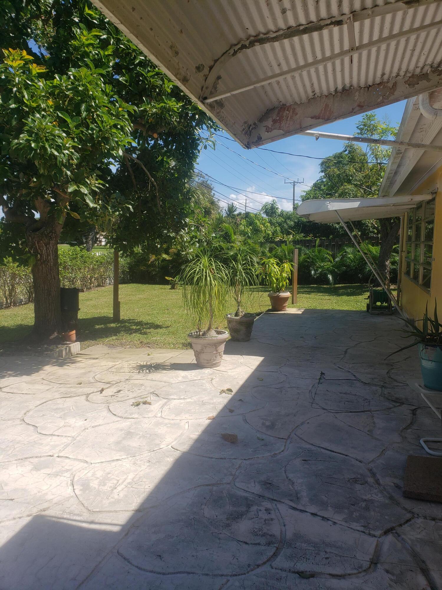 NORTH PALM BEACH VILLAGE - Residential Lease