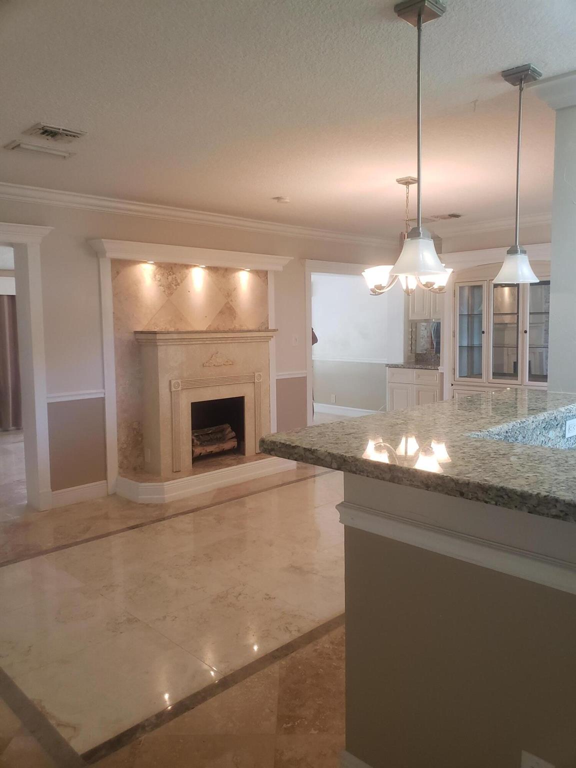 NORTH PALM BEACH VILLAGE - Residential Lease