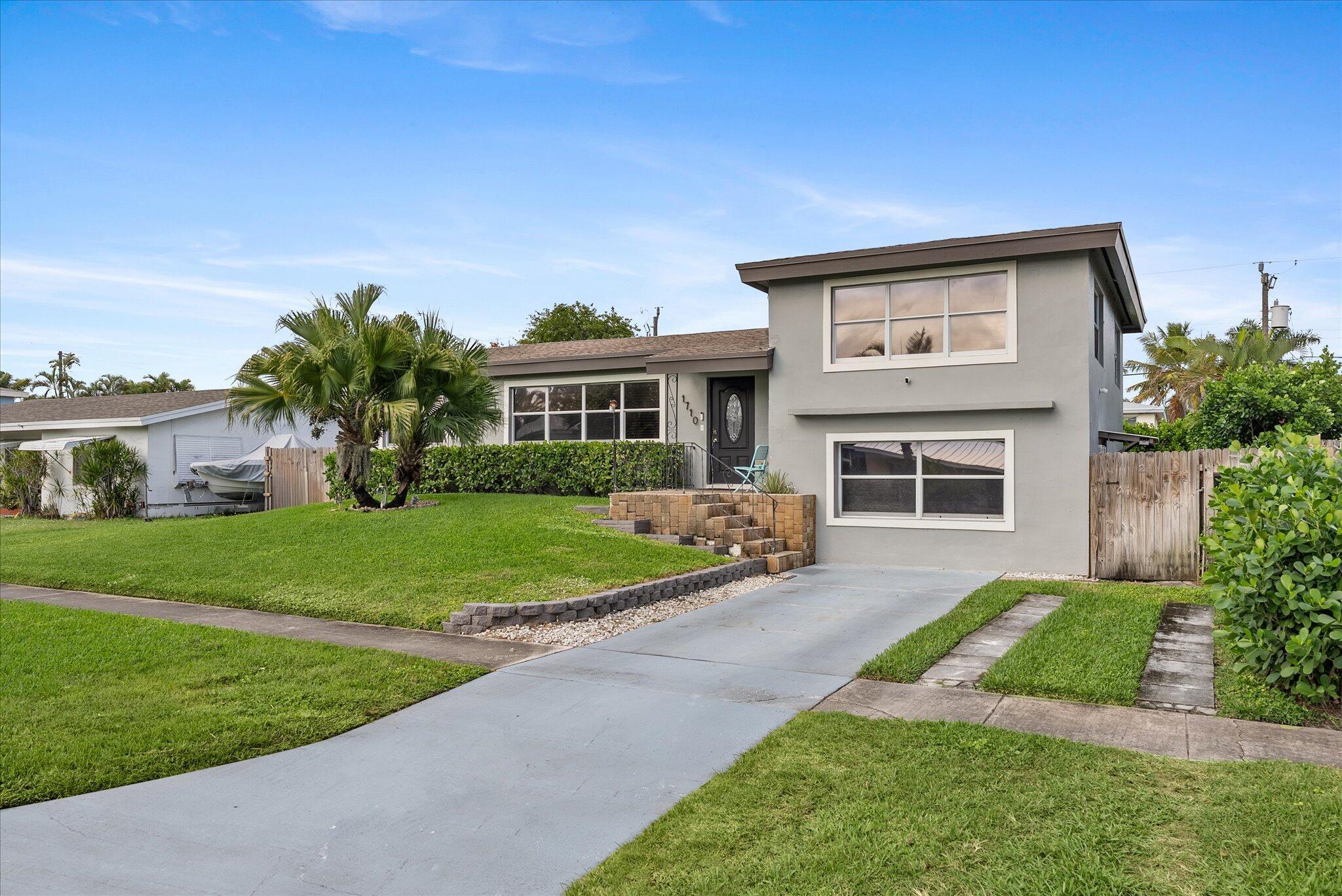 LAKE OSBORNE ESTATES 6 - Residential