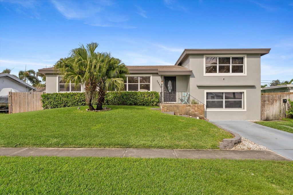 Photo of 1710 Katherine Court, Lake Worth, FL 33461 (MLS # R11149656)
