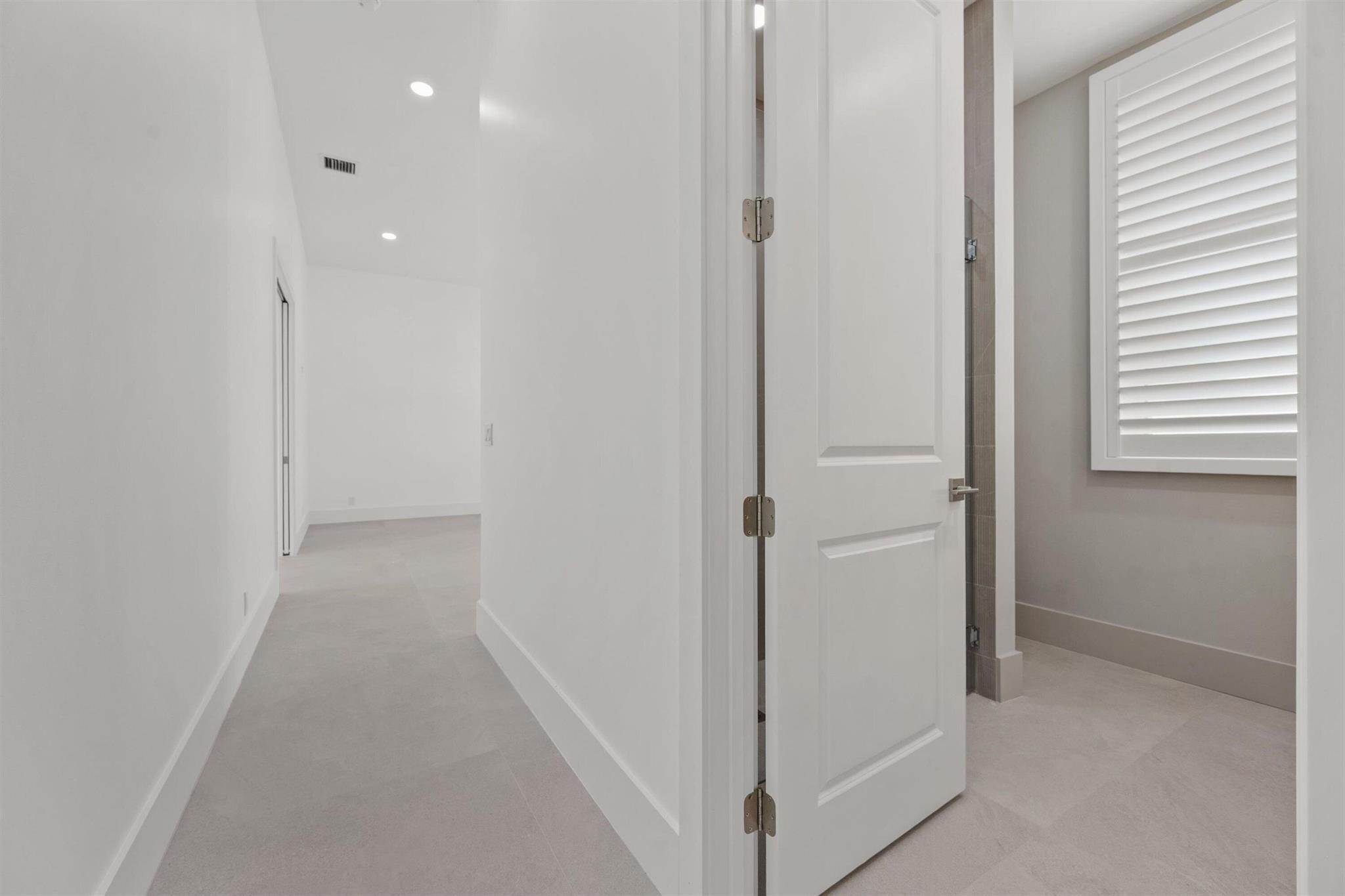 PALM BEACH POINT - Residential