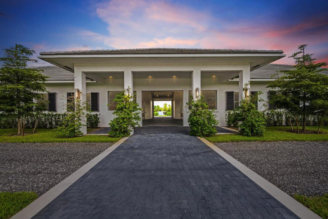 PALM BEACH POINT - Residential