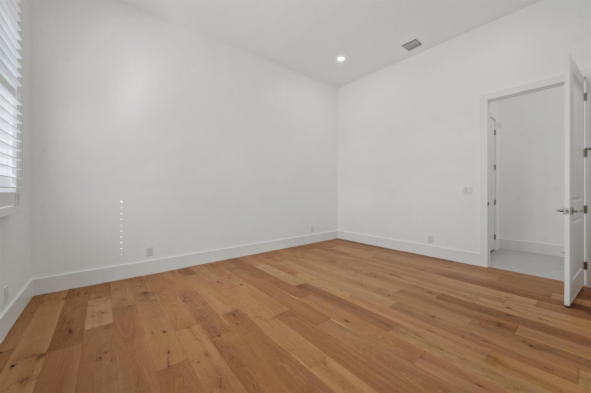 PALM BEACH POINT - Residential