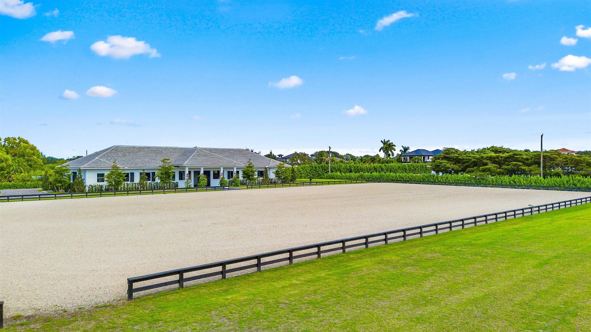 PALM BEACH POINT - Residential