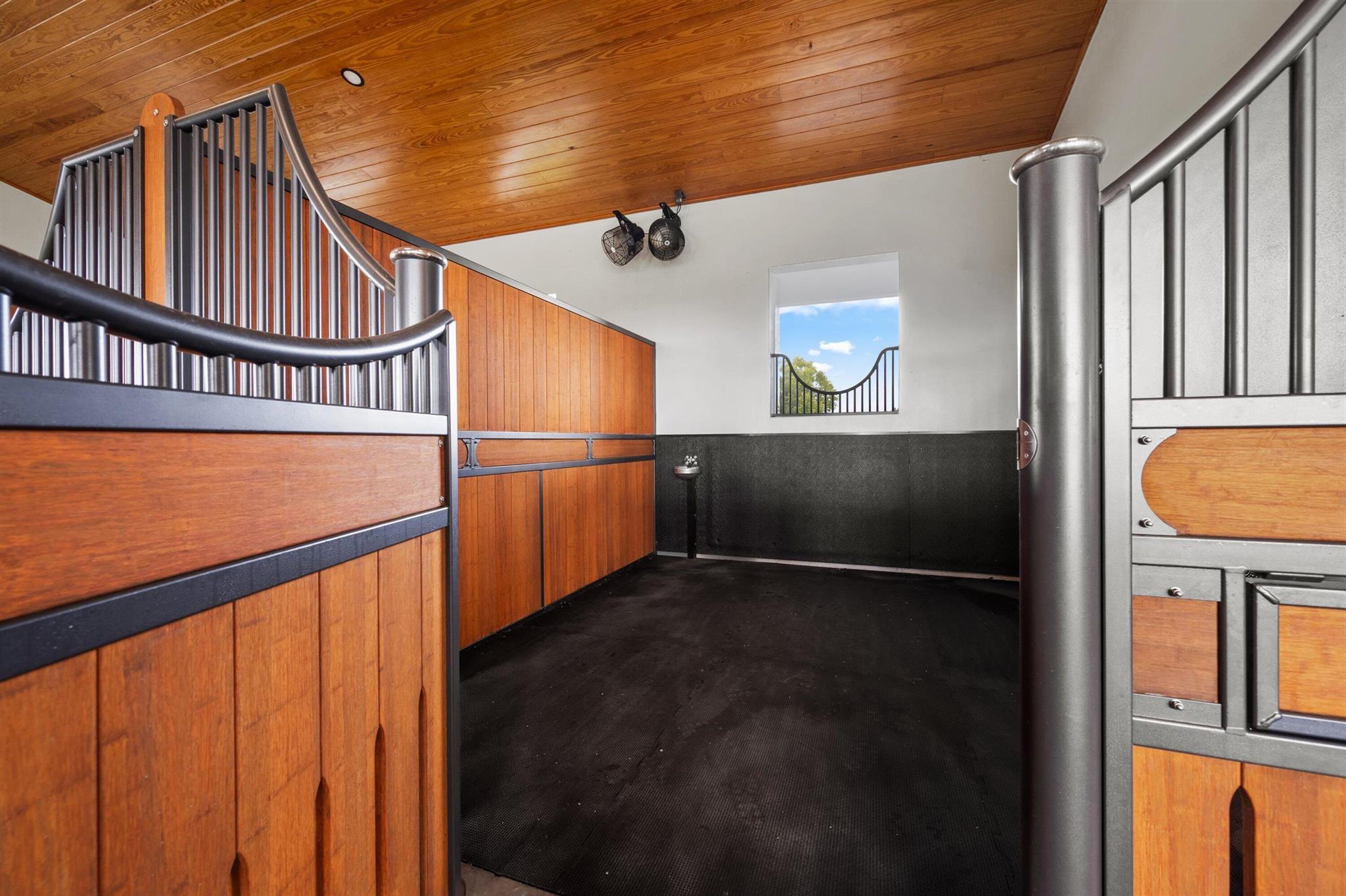 PALM BEACH POINT - Residential