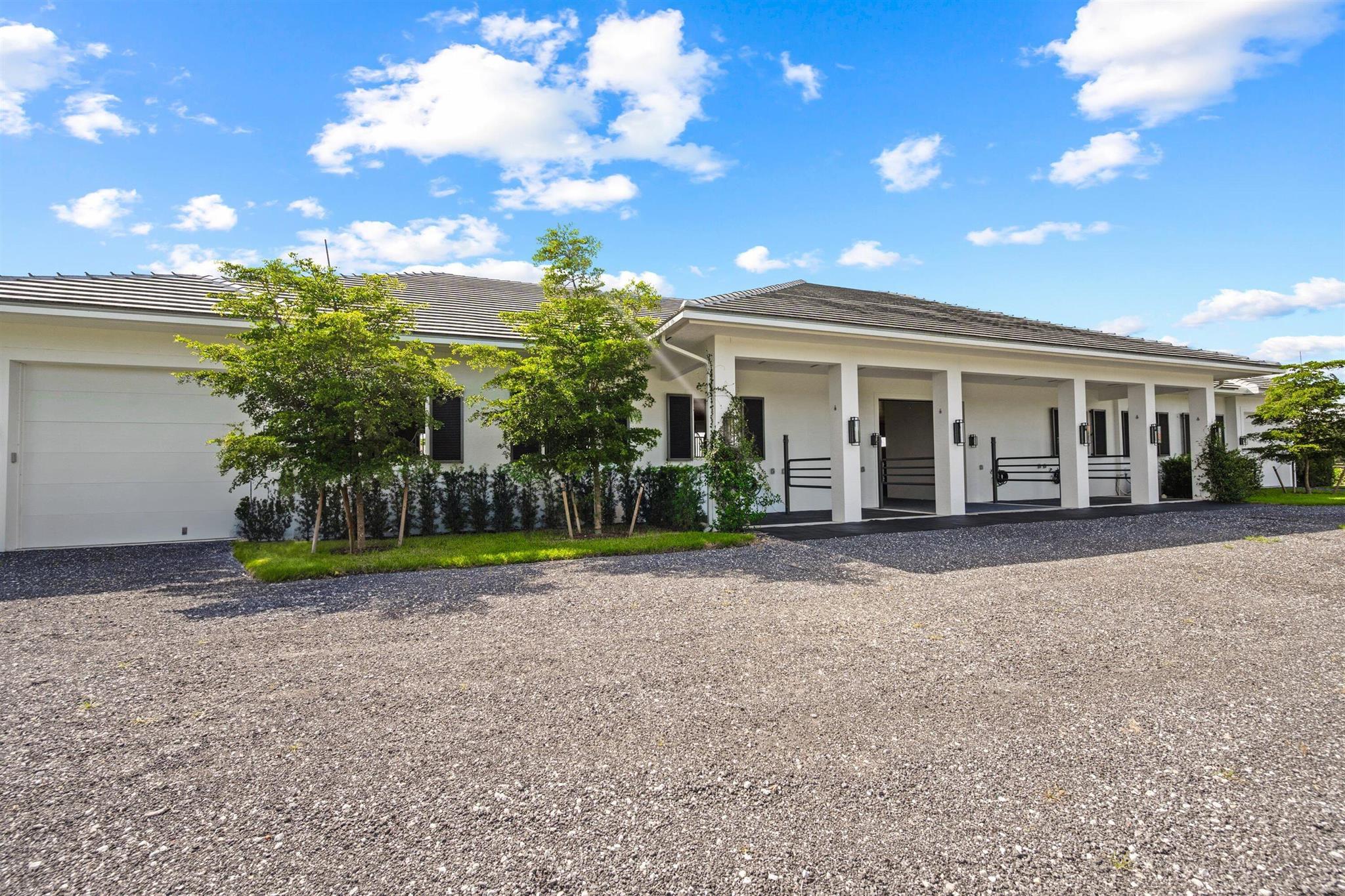 PALM BEACH POINT - Residential