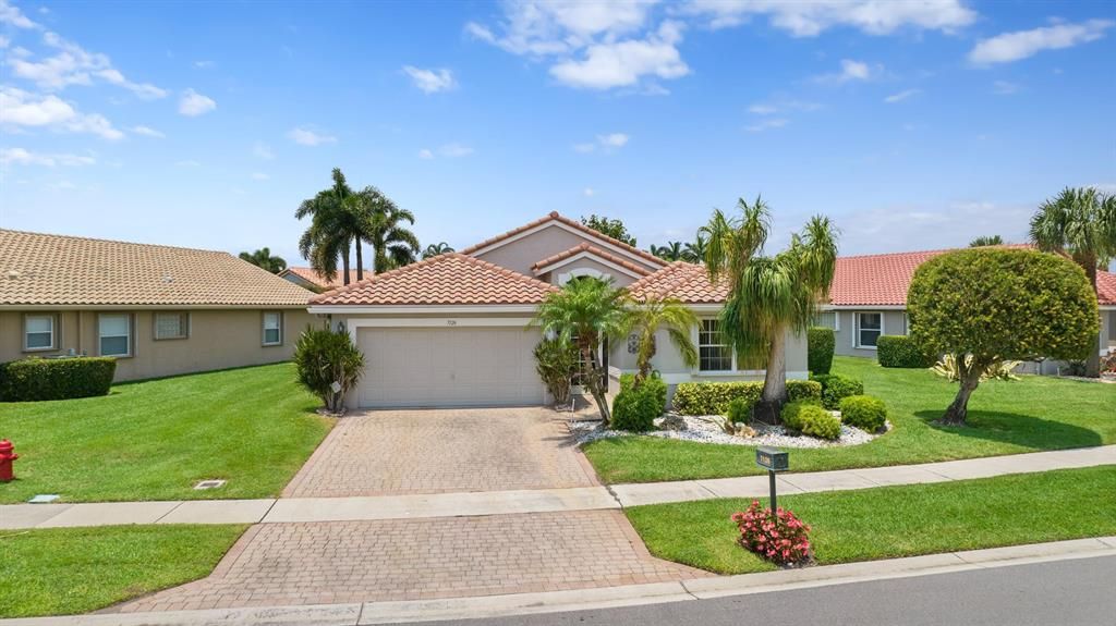Photo of 7126 Haviland Circle, Boynton Beach, FL 33437 (MLS # R10797940)