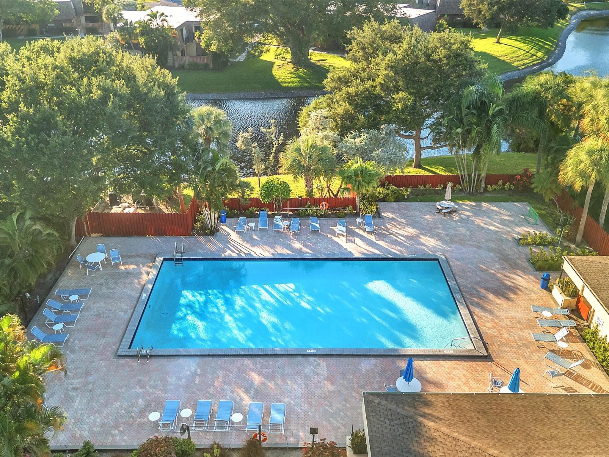 DELRAY OAKS WEST - Residential