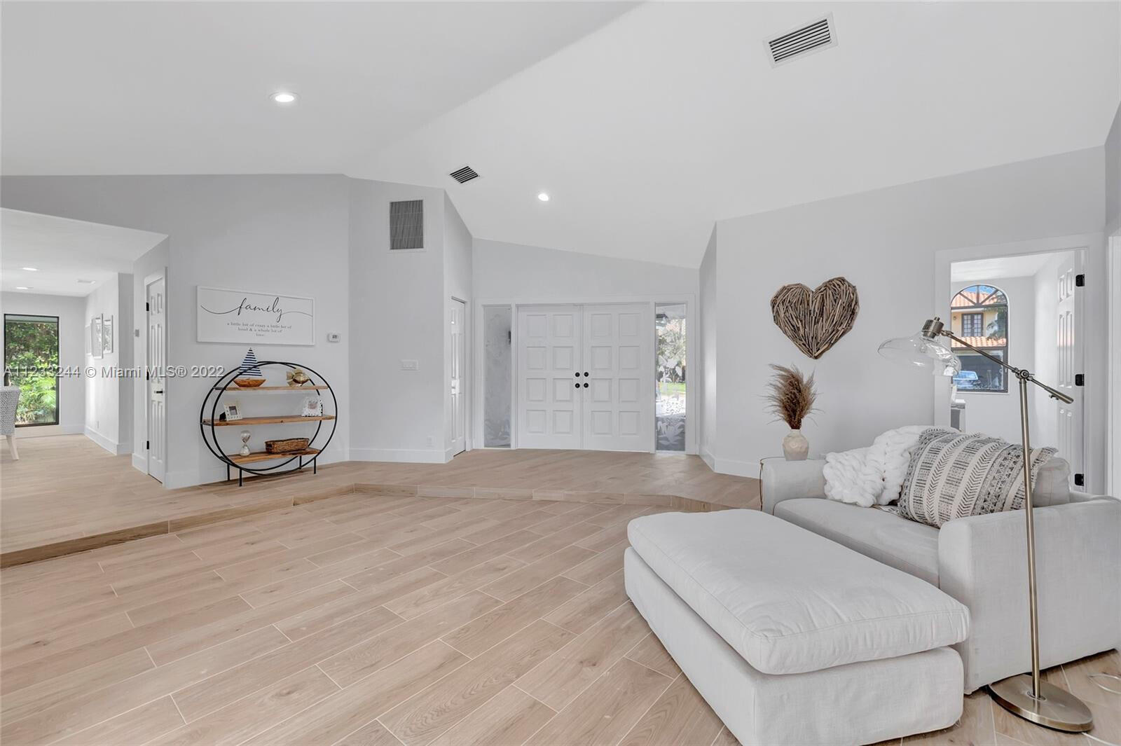 WOODLANDS SEC 1 - Residential