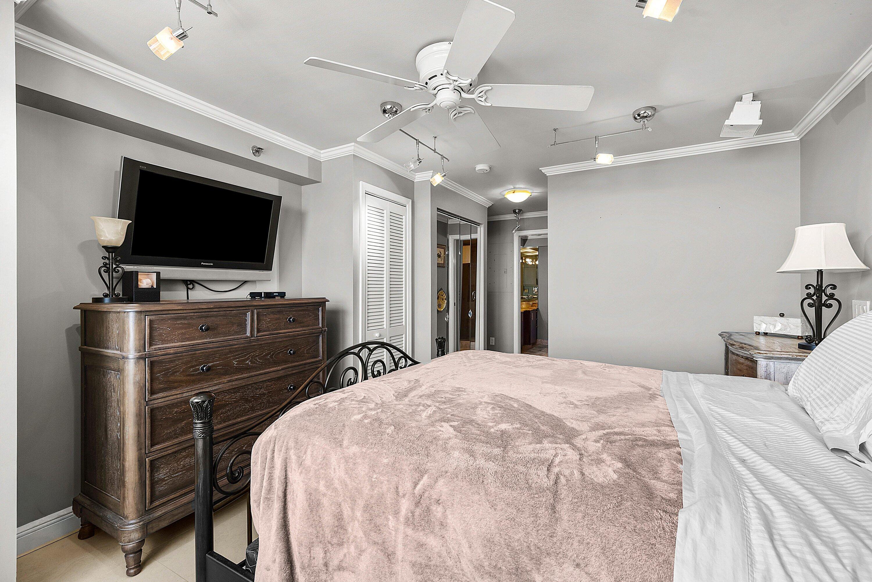 45 OCEAN CONDO - Residential