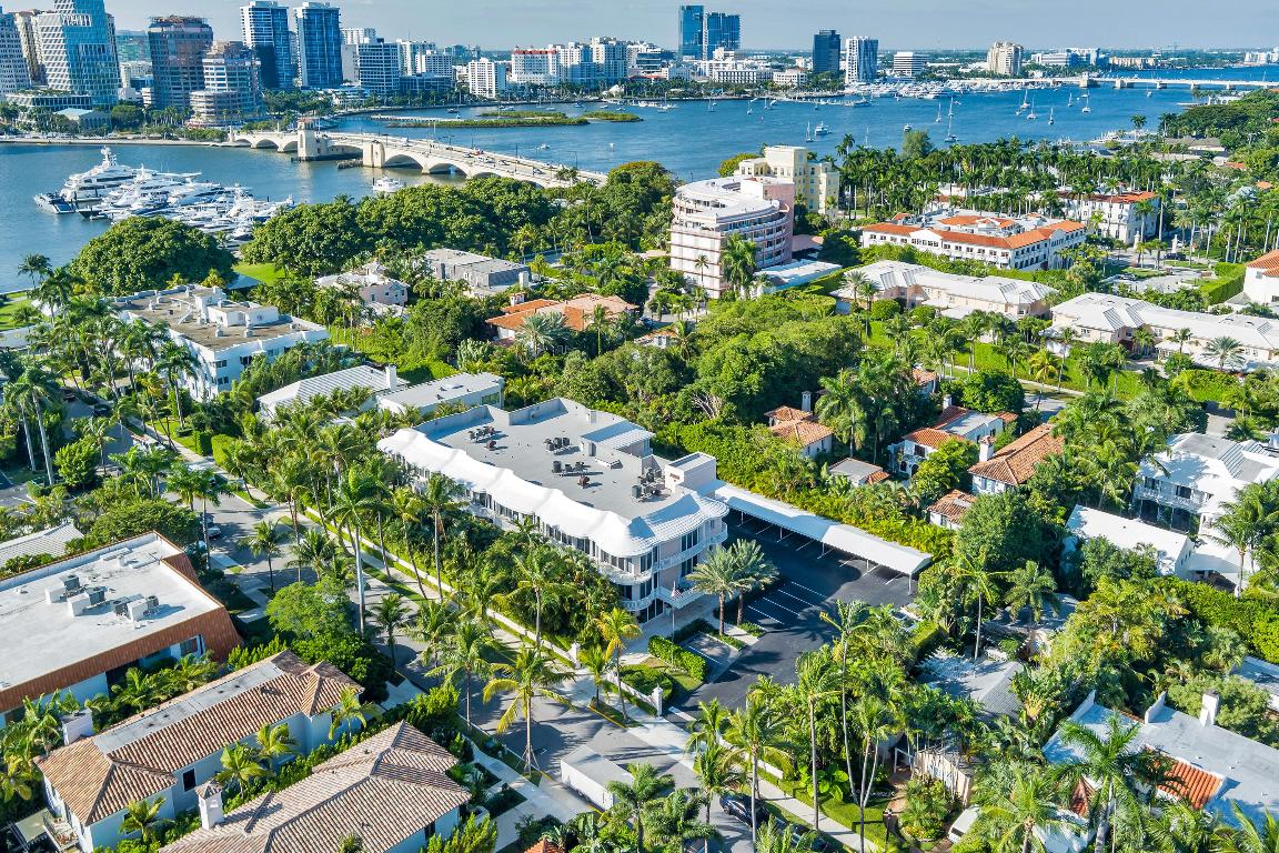 AUSTRALIAN OF PALM BEACH CONDO - Residential