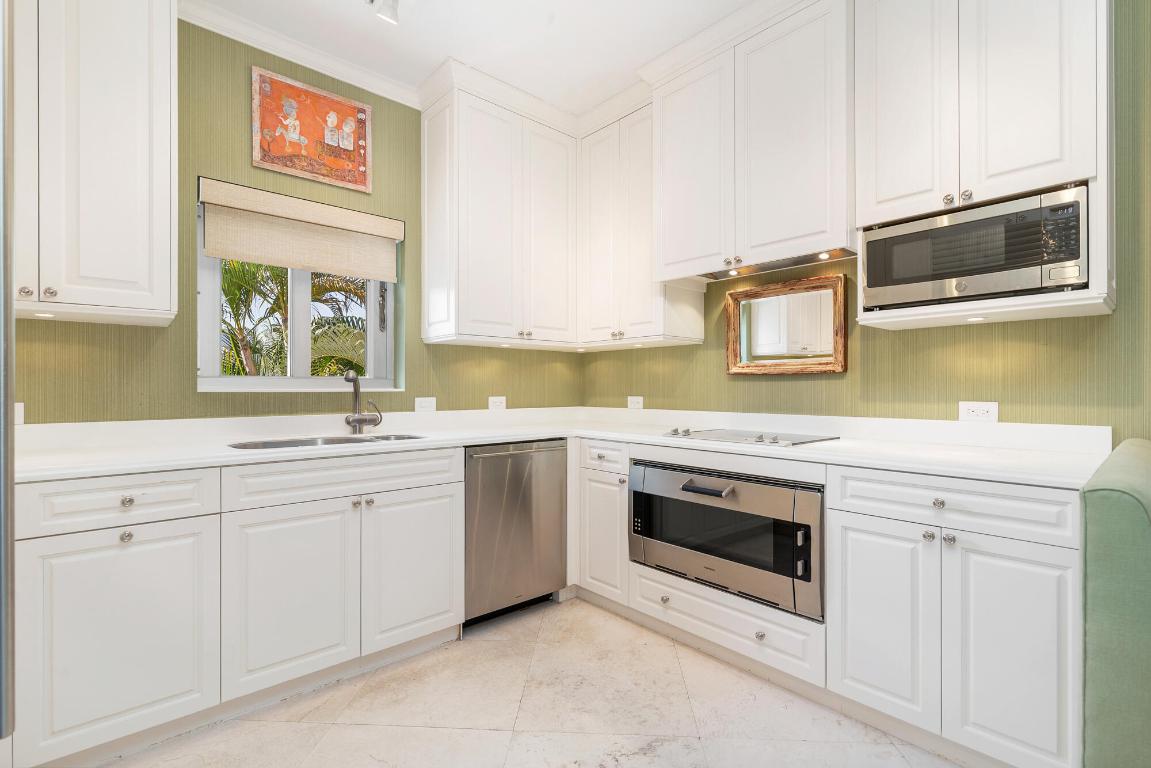 AUSTRALIAN OF PALM BEACH CONDO - Residential