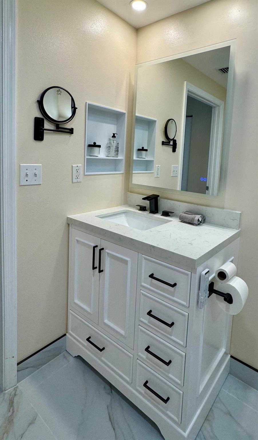 2080 OCEAN DRIVE CONDO - Residential Lease