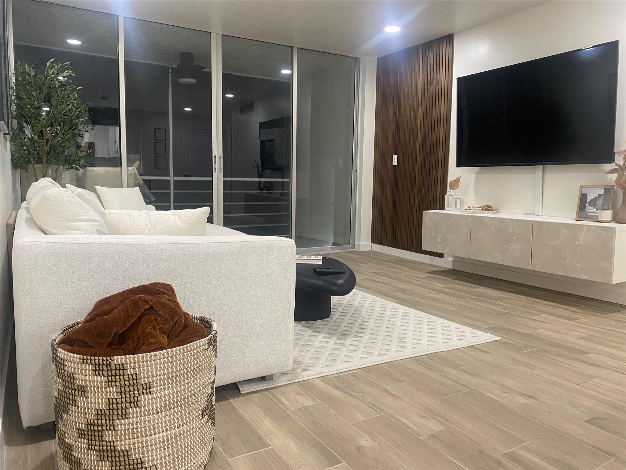 Pine Island Ridge - Residential