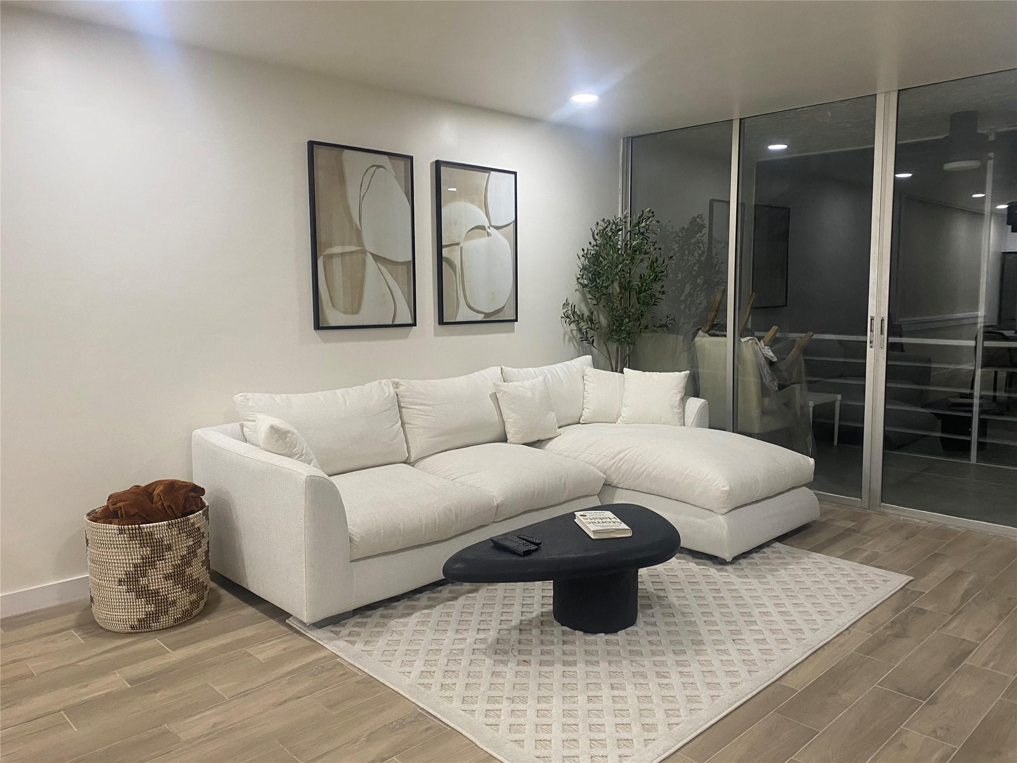 9471 Evergreen Pl 301